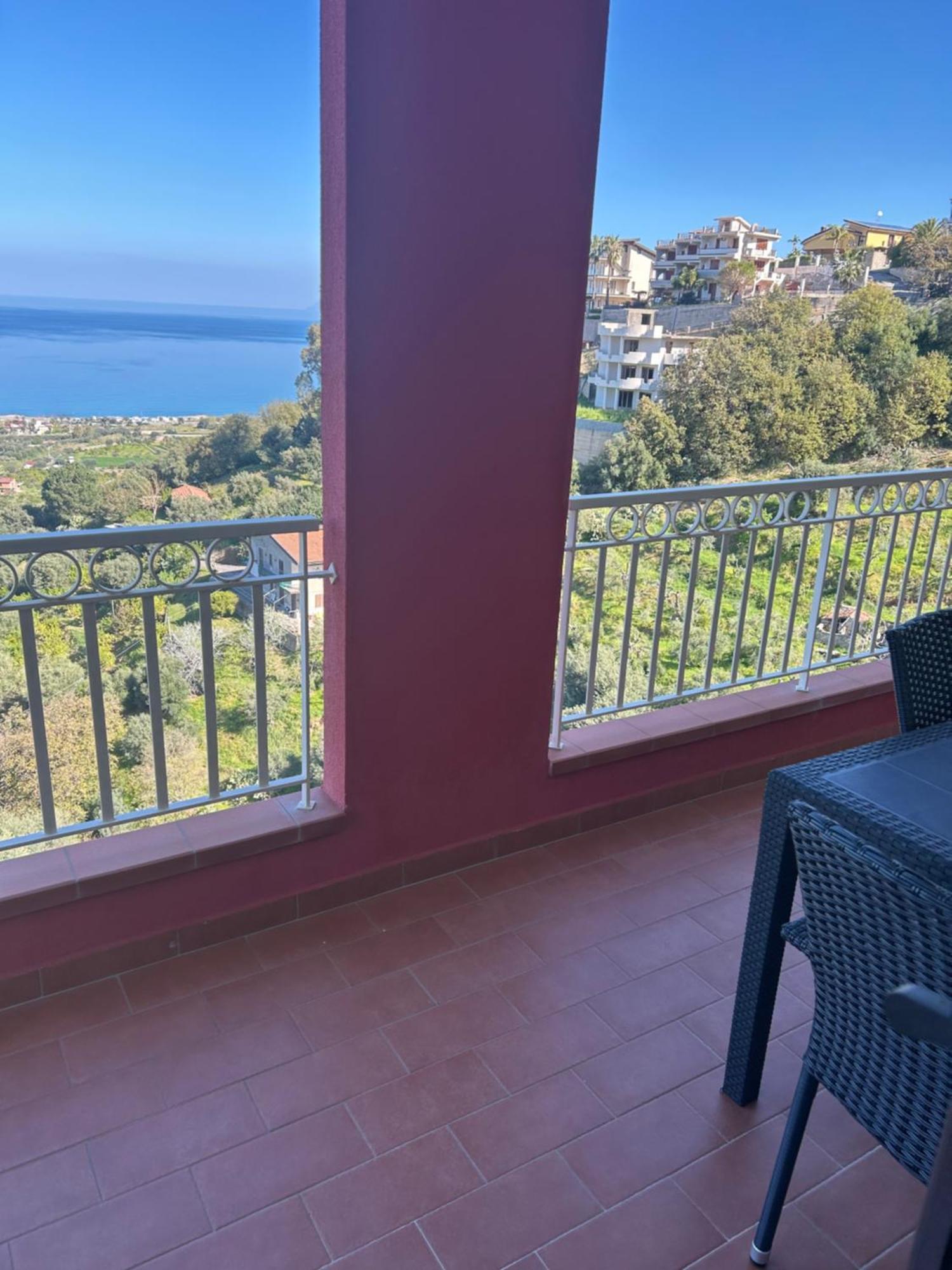 Panorama Doro Apartment Brolo